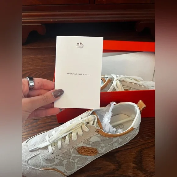 NWT COACH Women’s Tan & Brown Tennis Shoes Size 10 - Picture 9 of 11